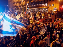 В Израиле лишенные работы граждане собрались на митинг у резиденции премьера Нетаньяху