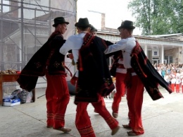 Танец, свистулька и венок: Нацперечень пополнился элементами нематериального культурного наследия