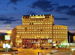 Противники продажи гостиницы "Днепр" подали четыре иска в суд