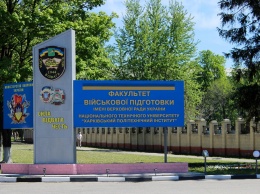 В Харьковском танковом училище откроют памятные знаки двум погибшим в АТО бойцам