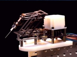 Ученые вместе с Sony собрали миниатюрного робота-хирурга