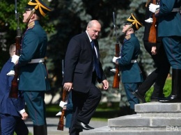 Лукашенко: Что бы там ни вякали у нас на площадях, мы сохраним наше общее отечество с Россией