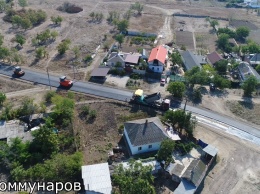 В Керчи сразу на 11 улицах в разных районах города ведется ремонт дорог