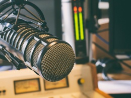 Нацсовет лишил лицензии радио "Прямой FM"
