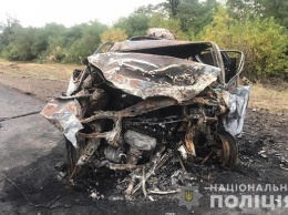 Страшное ДТП на Запорожье: два человека сгорели заживо в легковушке после столкновения