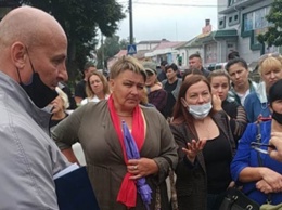 В Ровенской области прошел митинг против мэра Березного Руслана Пилипчука