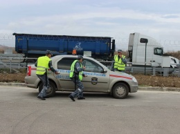 3 путепровода и автодорогу у Керчи взяли под охрану