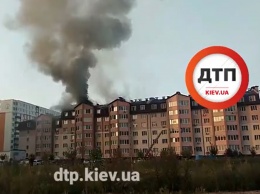 Под Киевом произошел мощный пожар в новостройке: появилось видео последствий