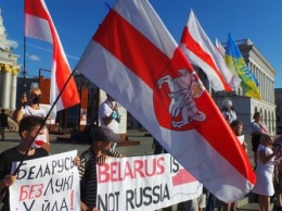 Почти половина украинцев поддерживает протесты в Беларуси