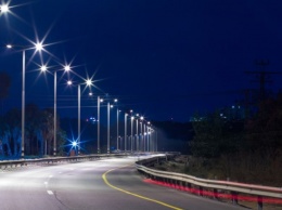 На дороги Днепропетровской области потратят еще 31 миллион: где станет светлее и лучше водителям