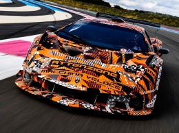 Компания Lamborghini вывела на трек таинственный суперкар