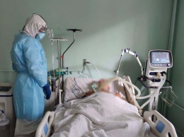 «Впервые Украину одновременно атакует и пандемия, и эпидемия,» - эпидемиолог