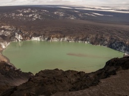 Исландский вулкан, который «спал» девять лет, снова может натворить бед