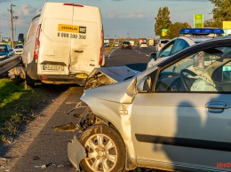 ДТП с двумя авто в Днепре: пострадавших забрала скорая