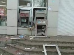 Под Киевом наглые воры взорвали банкомат: жуткий момент попал на видео