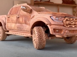 На видео показали процесс создания деревянного пикапа Ford Ranger Raptor