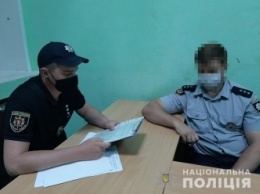 В Мелитополе полицейский без маски, ставший "звездой" интернета, уволился из органов