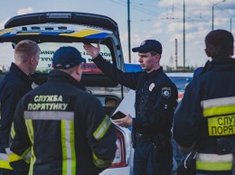 Пожары, упавший в резервуар мужчина и обращение к водителям: итоги недели от полиции и спасателей