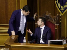 Свежий рейтинг доверия украинских политиков: Разумков догоняет Зеленского