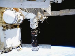 Российские космонавты откроют на МКС люк, который был запечатан 11 лет назад