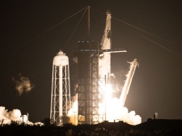 SpaceX совершила первый полноценный запуск Crew Dragon с экипажем