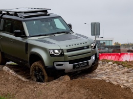 В России начались продажи Land Rover Defender