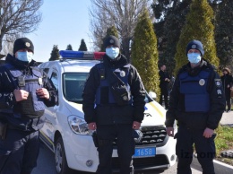 В Запорожской области предлагали взятки и угрожали сотрудникам полиции