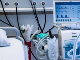 Киевстар передал больницам 10 аппаратов ИВЛ и 20 мониторов пациента