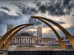 Рвущиеся трубы, «вечный» мэр и погода: ТОП-10 причин уехать из Харькова