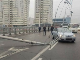 Причину падения электроопор на Шулявском путепроводе будут выяснять правоохранители, - КГГА