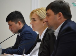 Без меня меня женили: Николаевский облсовет большинством голосов утвердил персональный состав депутатских комиссий, несмотря на протест части депутатов