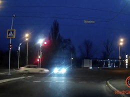В Днепре на Слобожанском проспекте случилось смертельное ДТП с Daewoo и Kia: видео момента
