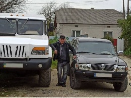 Размером с грузовик: на Тернопольщине построили внедорожник Ukraine