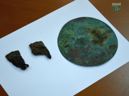 В Николаеве показали исторические находки, найденные на месте уничтоженного «черными археологами» скифского кургана (ФОТО и ВИДЕО)