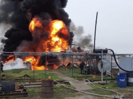 Под Николаевом на складе ГСМ горит цистерна с нефтепродуктами (ФОТО)