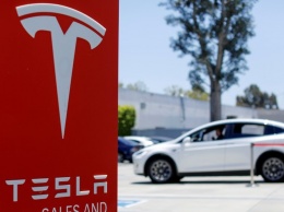 Рыночная цена компании Tesla впервые достигла $800 миллиардов