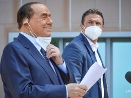 Берлускони экстренно госпитализировали в Монако