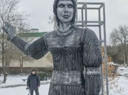 Россия: памятник Аленке выставили на аукцион с начальной ценой в 1 млн рублей