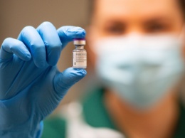 Комитет Рады поддержал проект закона, который позволит регистрировать вакцины от COVID-19