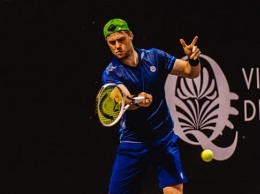 Марченко вышел в четвертьфинал турнира в Кемпере, обыграв третьего сеяного