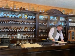 На Львовщине открыли аптеку-музей изобретателя переработки нефти Иоганна Зега