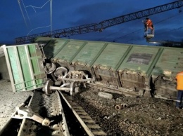ЧП на железной дороге: на Днепропетровщине поезд сошел с рельсов