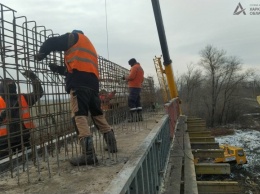 Под Харьковом строят новый мост (фото)
