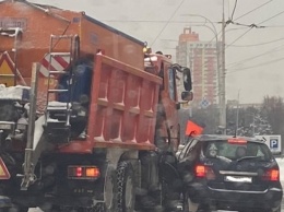 В Киеве третий день транспортный коллапс
