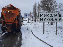 Служба автодорог вывела на трассы Николаевщины 50 спецмашин, проезд обеспечен (ВИДЕО)