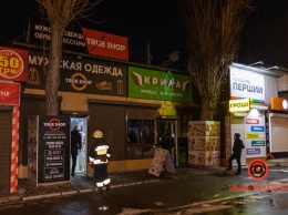 В Днепре на Калиновой горело сетевое кафе "Крила"