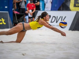 Звезды пляжного волейбола смогут выступить в бикини на турнире в Катаре