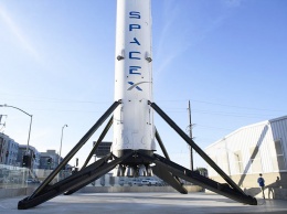 Новый контракт с «Роскосмосом»: NASA расследует отказ двигателя SpaceX Falcon 9, отложила запуск Boeing Starliner