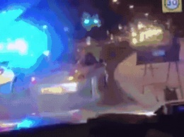 Полицейские тараном остановили угнанный Porsche (ВИДЕО)