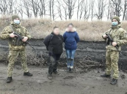 На Харьковщине силовики задержали российских наркоторговок, которые пытались прорваться через границу, - ВИДЕО